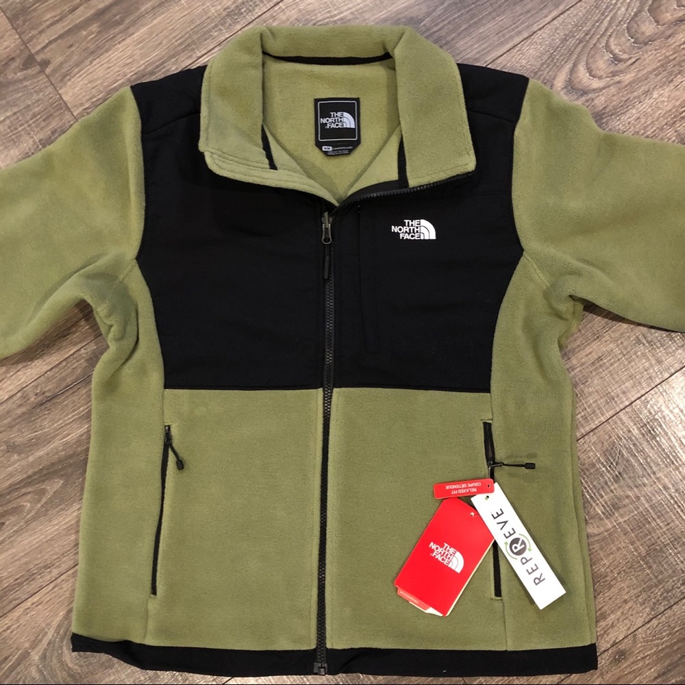The North Face Denali 2 Jacket (women’s)